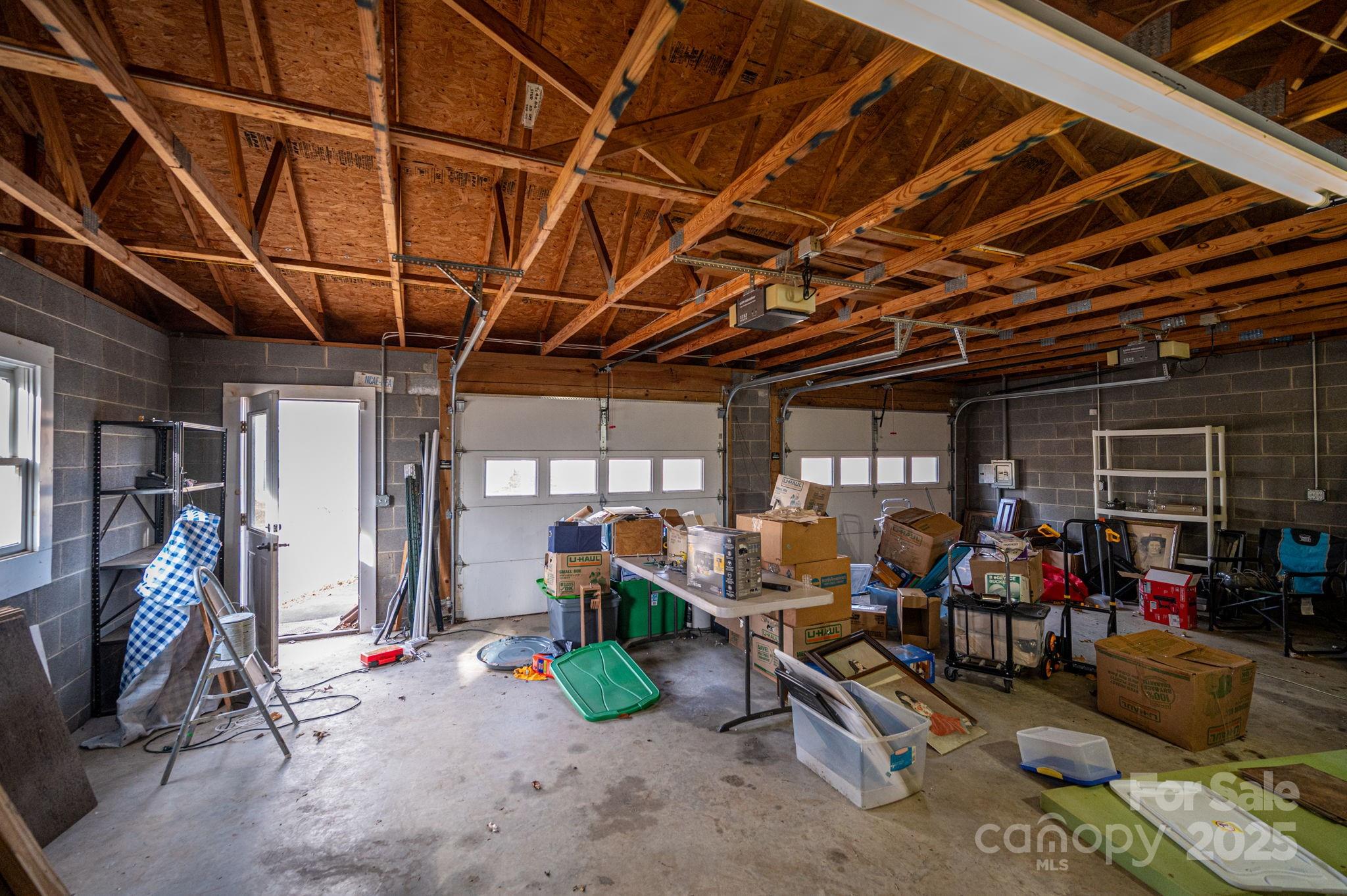 2541 Grandview Circle SW