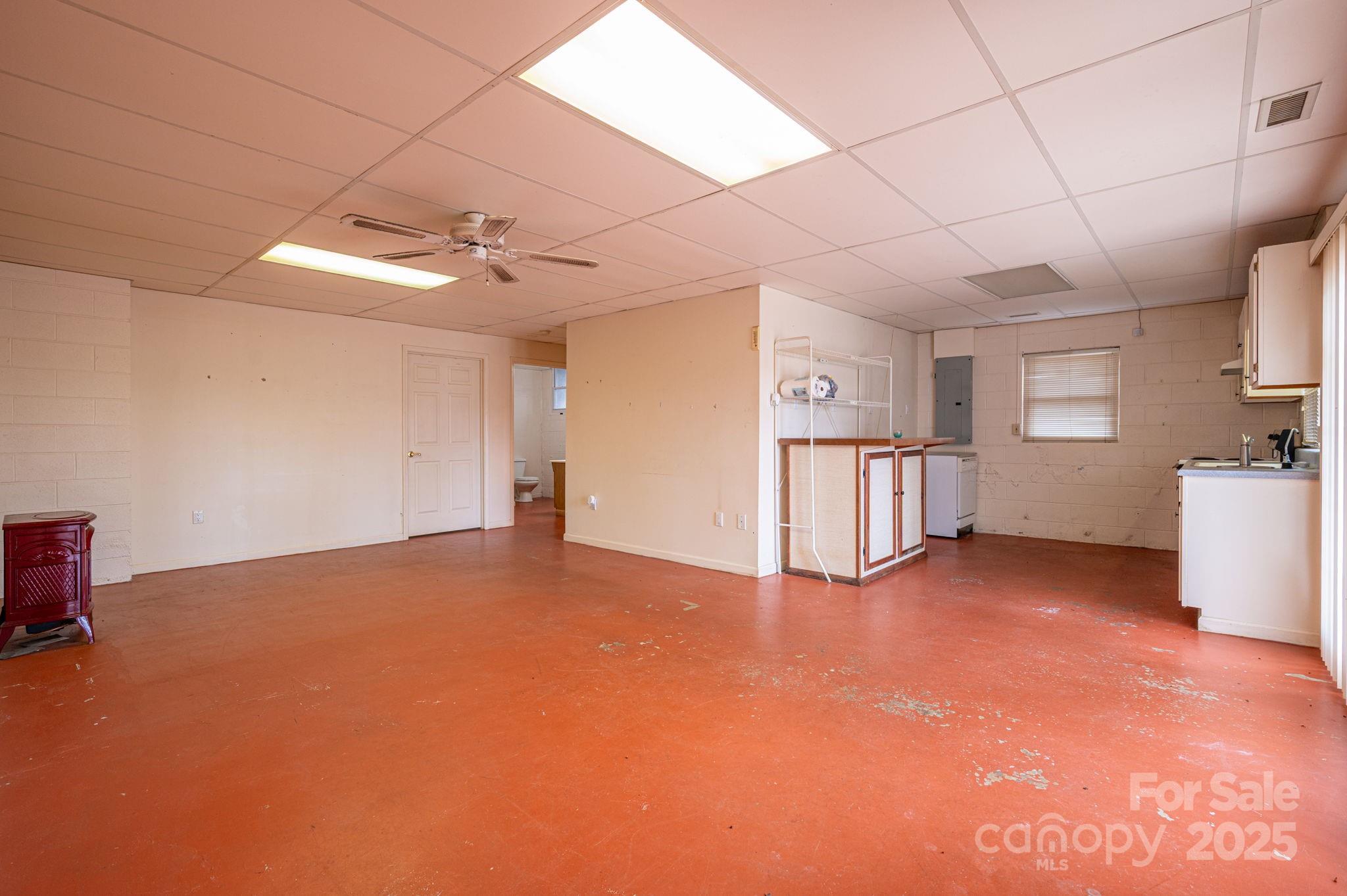 2541 Grandview Circle SW