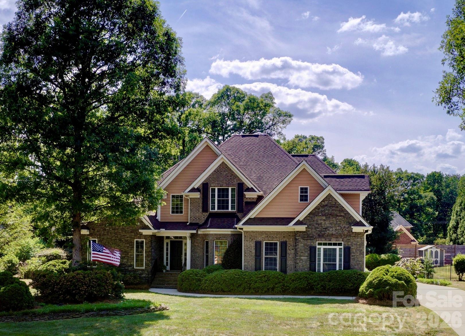 279 Woodstream Circle