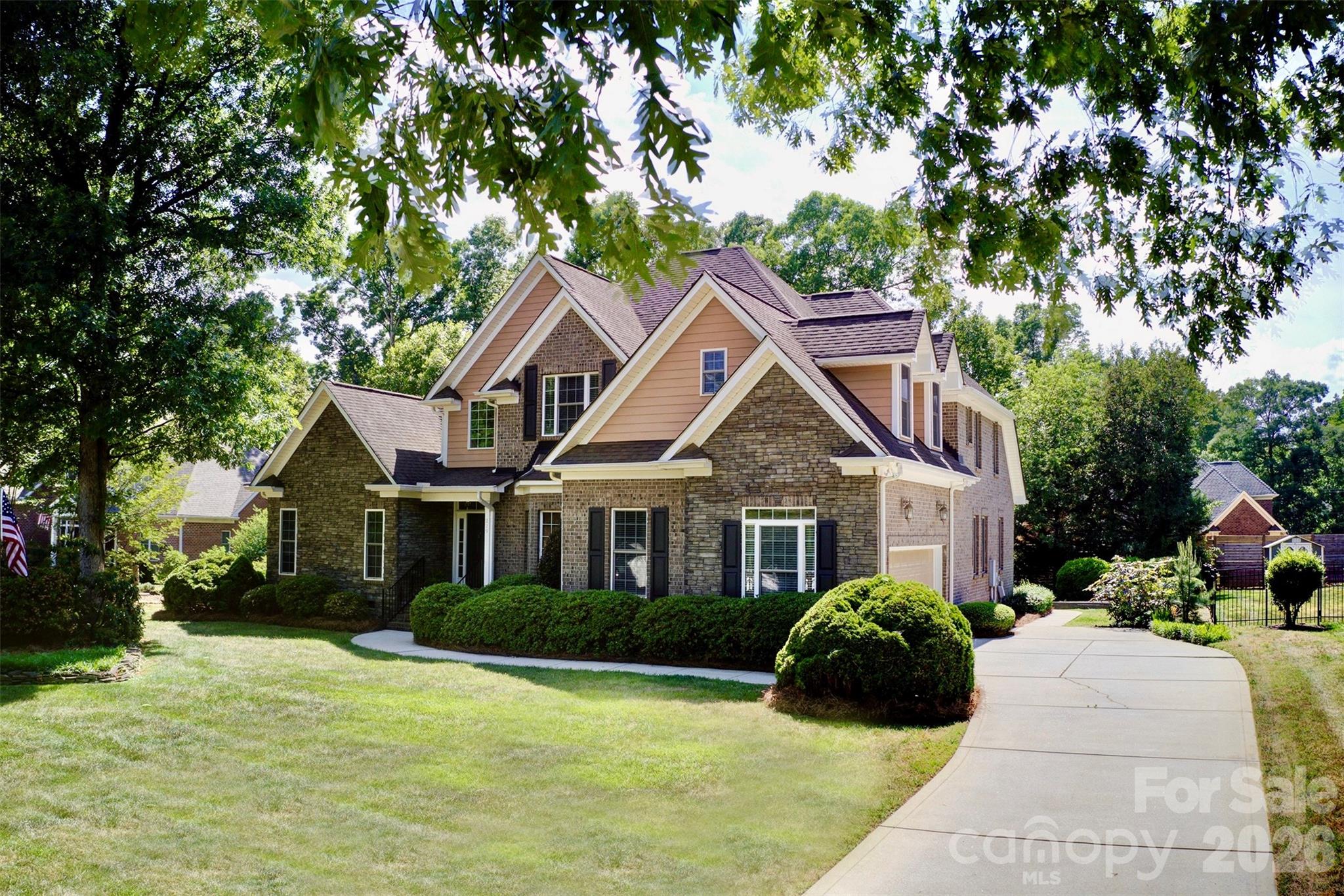 279 Woodstream Circle