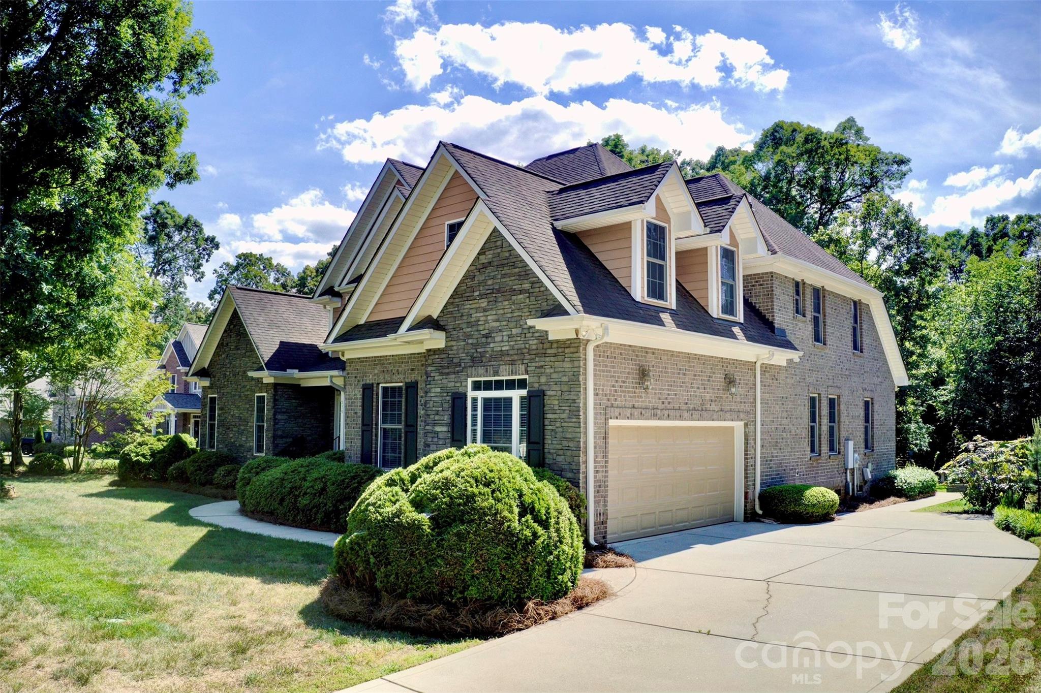 279 Woodstream Circle