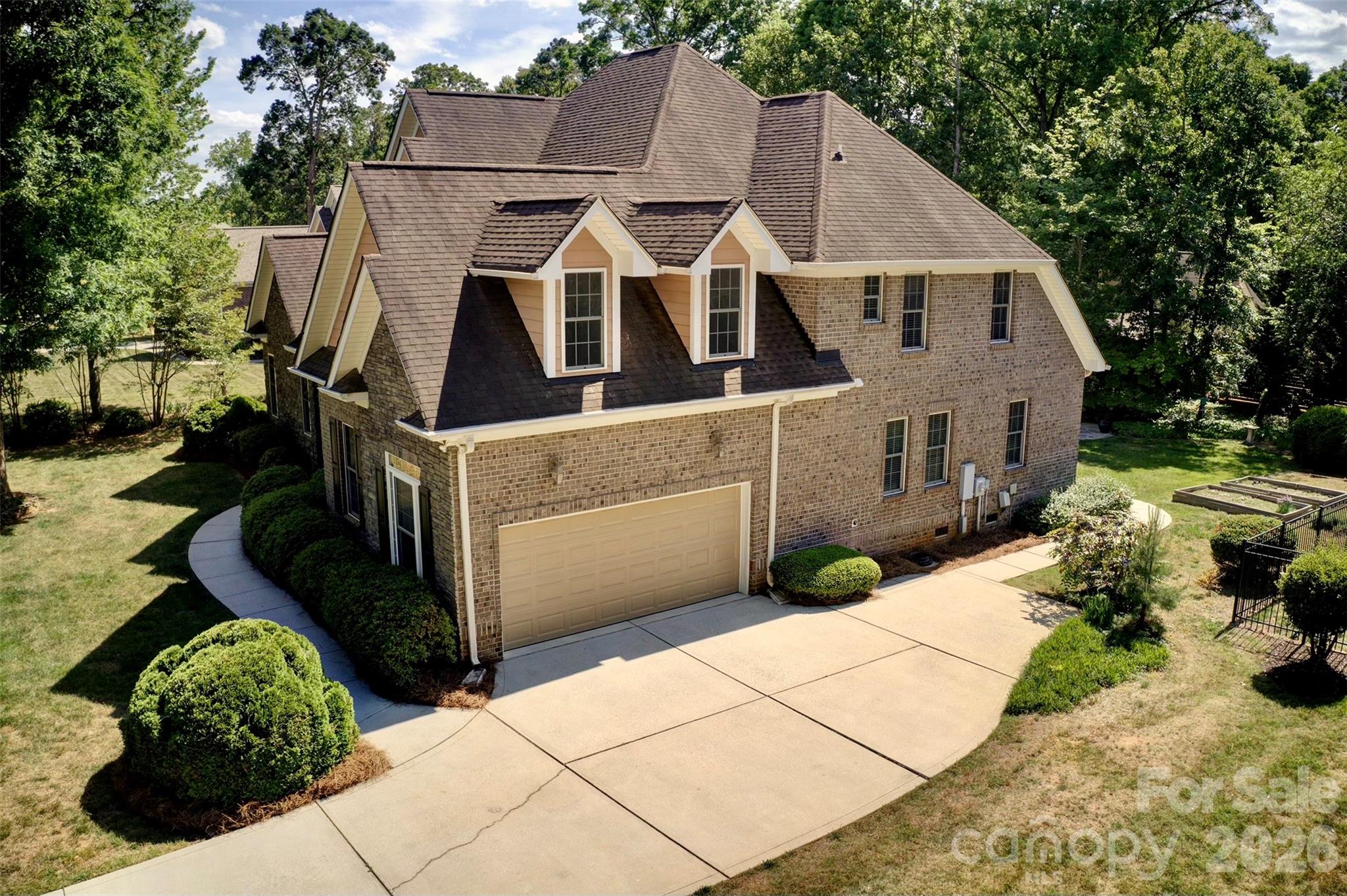 279 Woodstream Circle