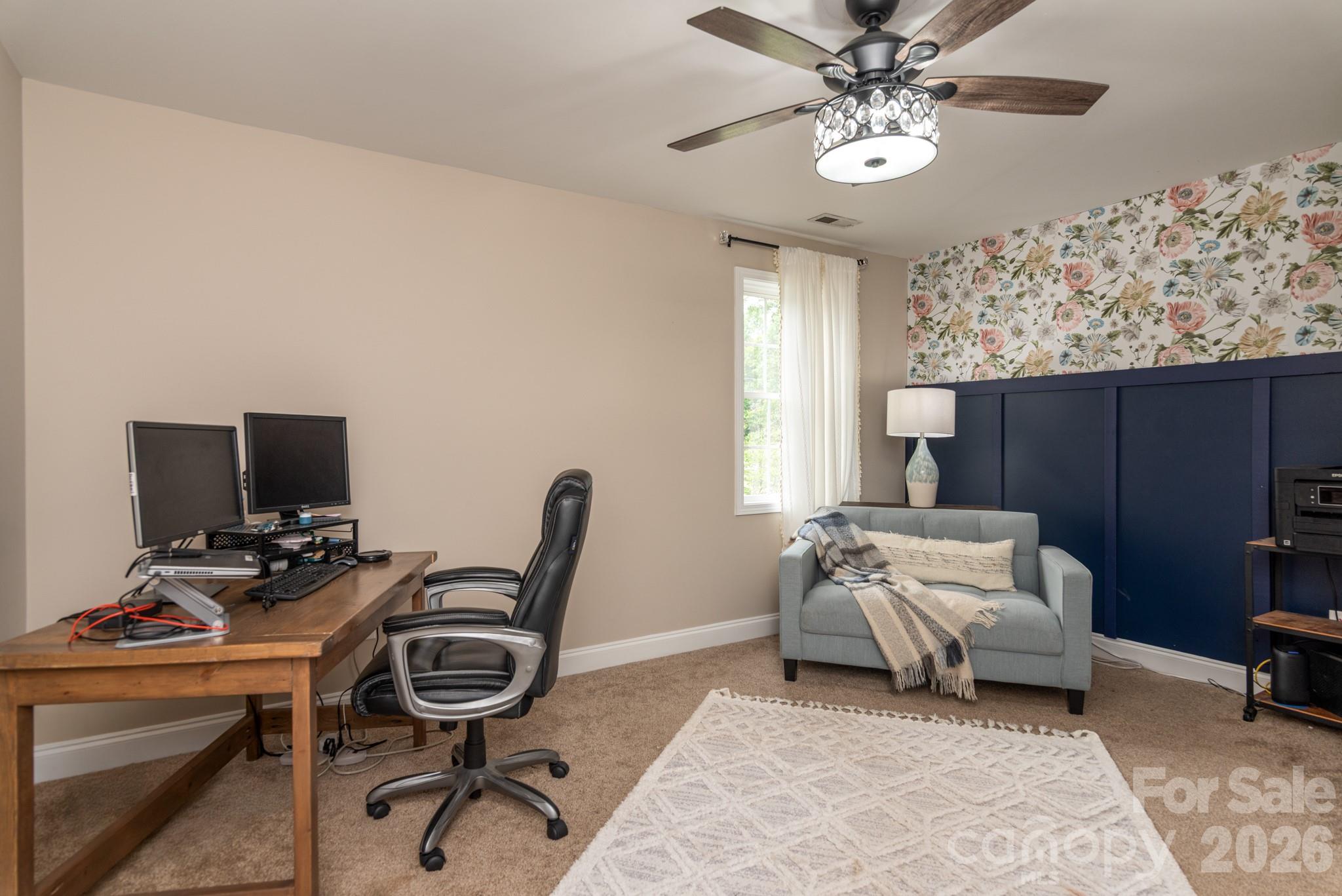 1091 ROLLINGWOOD Drive