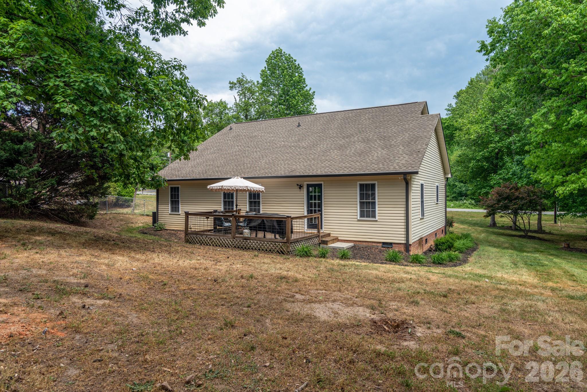 1091 ROLLINGWOOD Drive