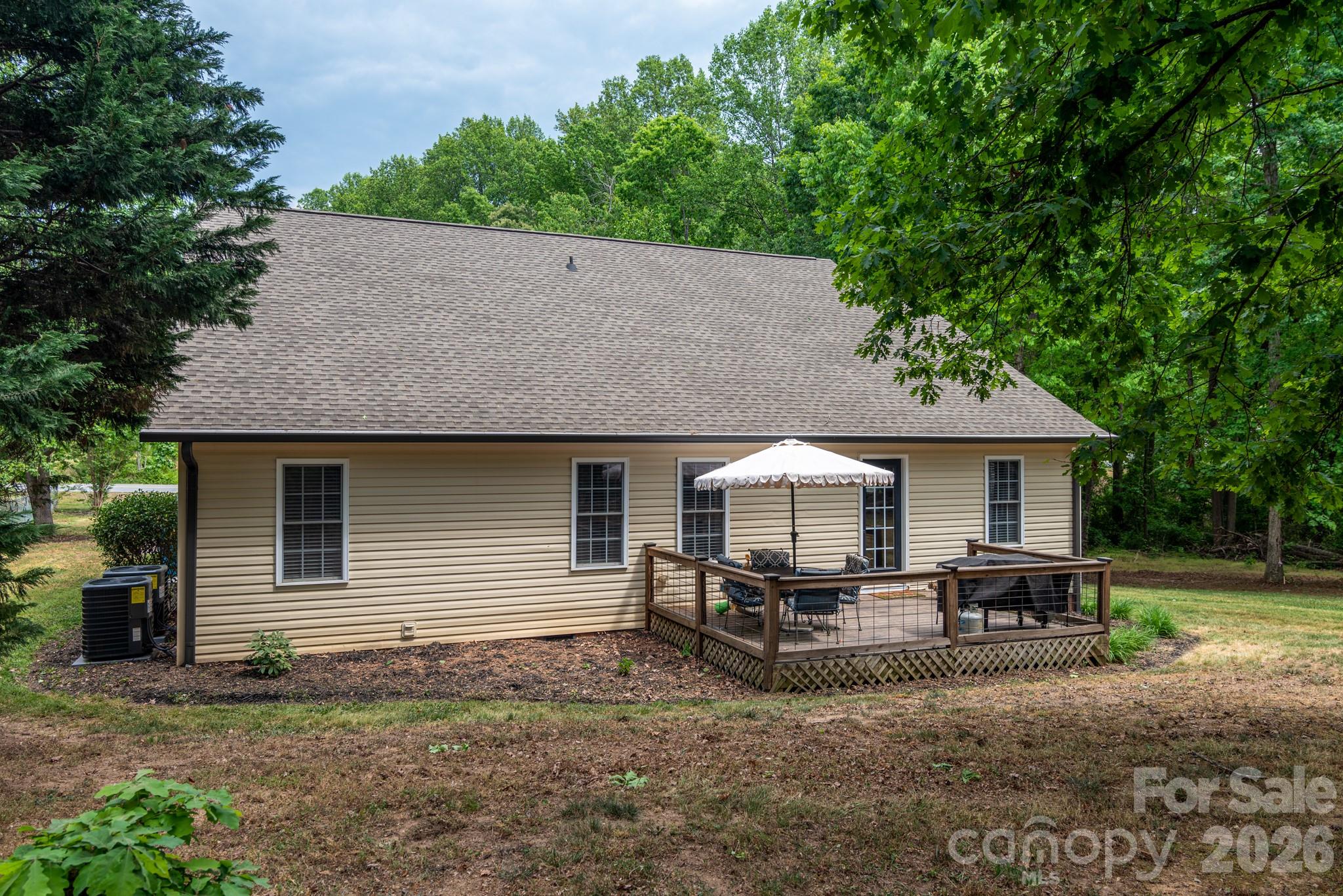 1091 ROLLINGWOOD Drive