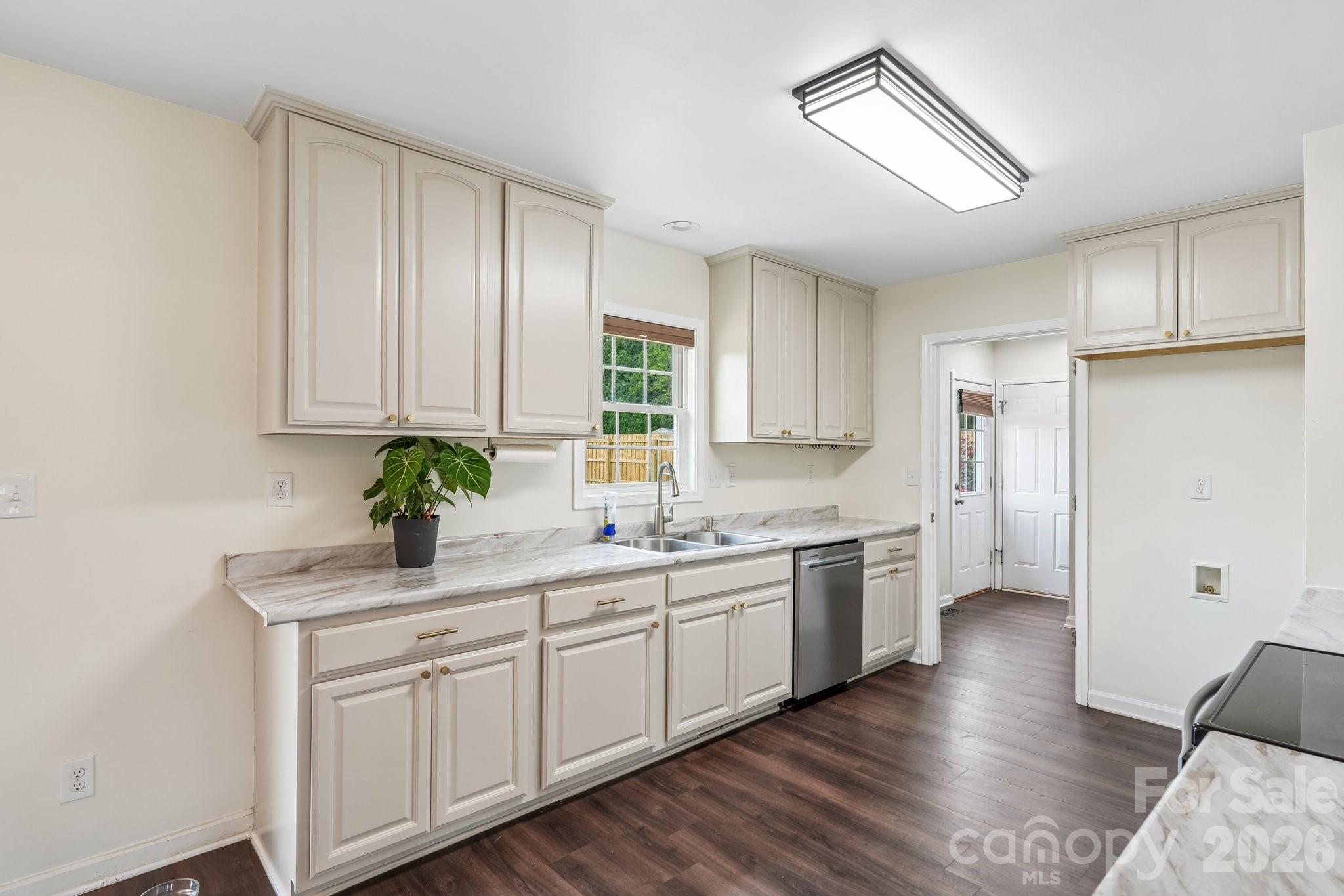 274 Cruse Road