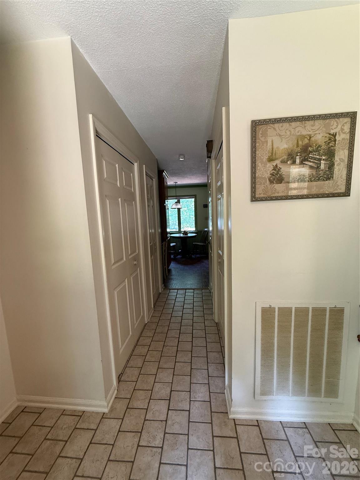2015 39th Avenue NE