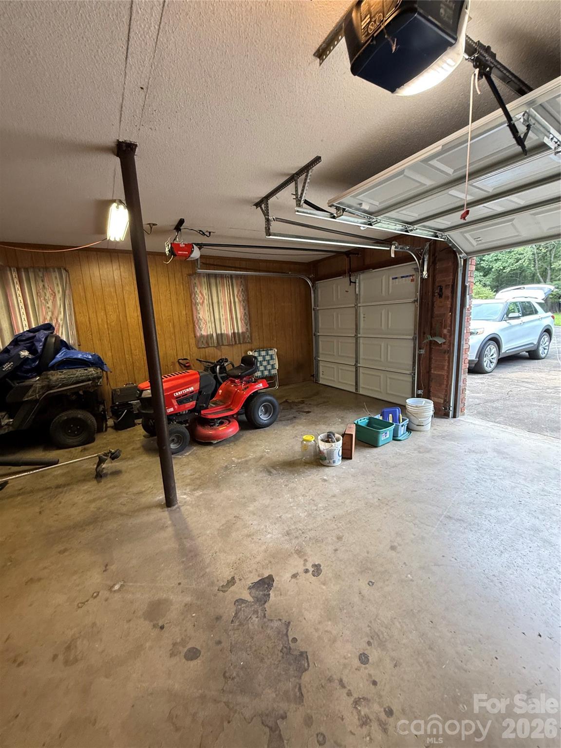 2015 39th Avenue NE
