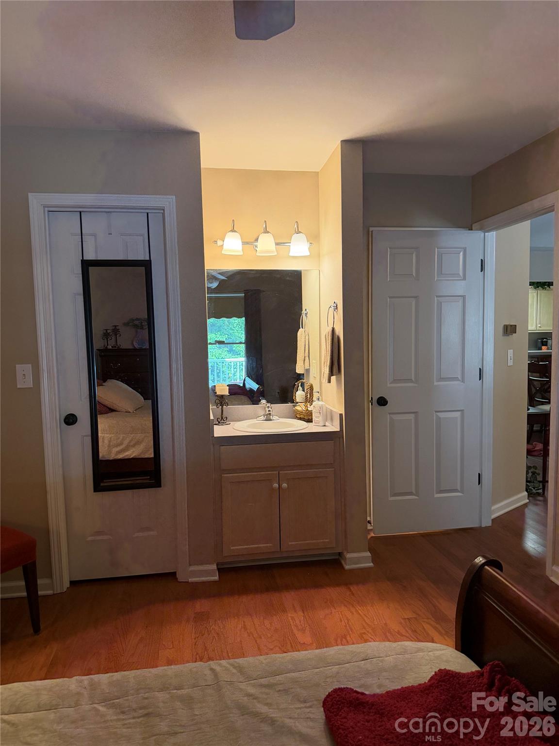 433 19th Avenue Court NE Unit: 14