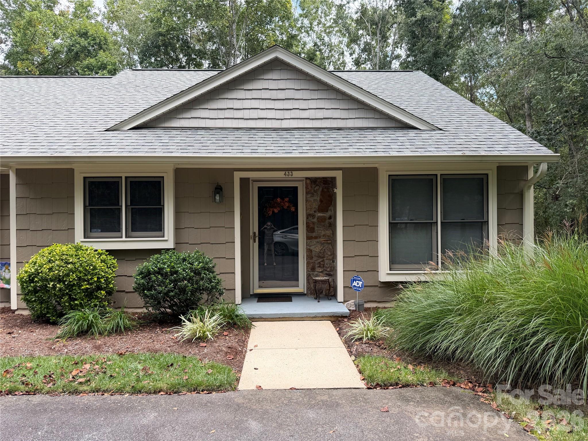 433 19th Avenue Court NE Unit: 14