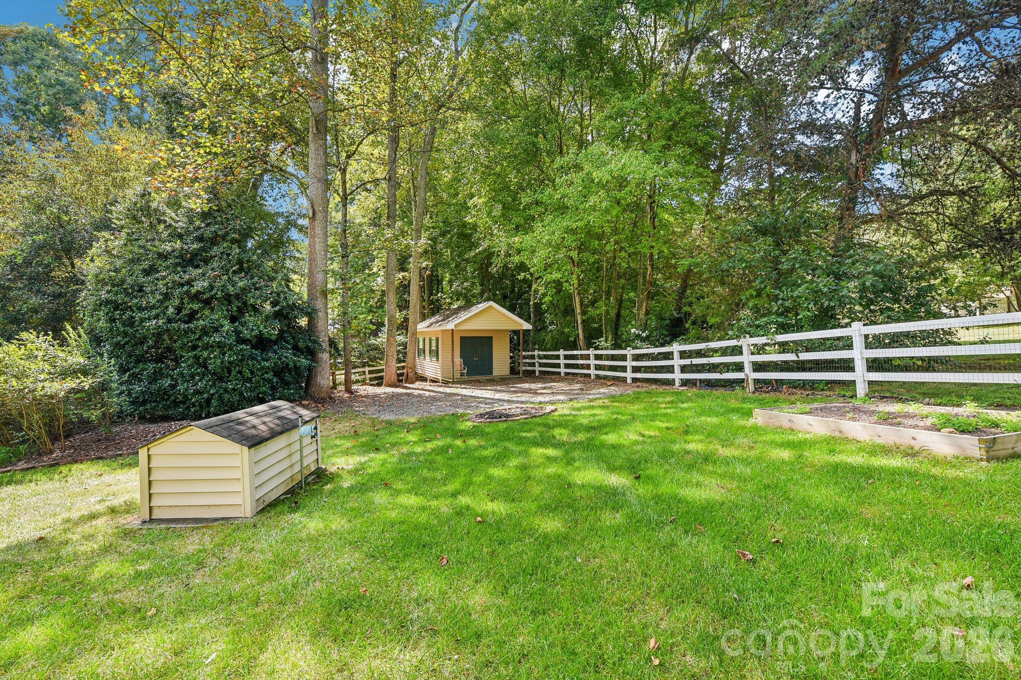3573 Lake Shore Road S