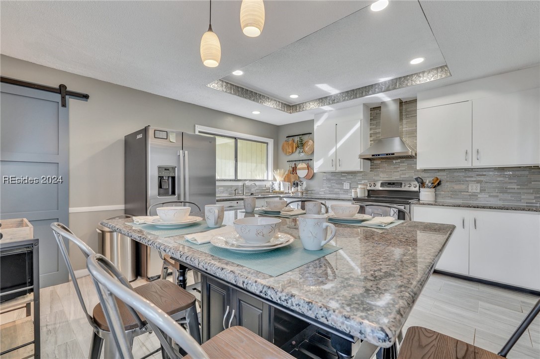 7 Towhee Road