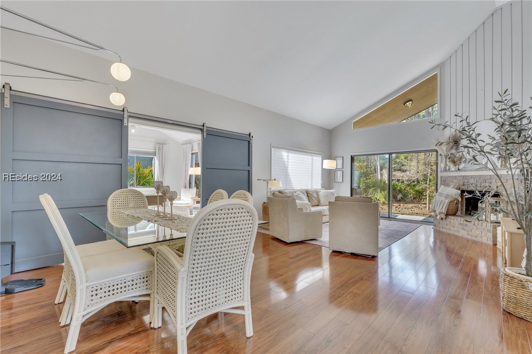 7 Towhee Road