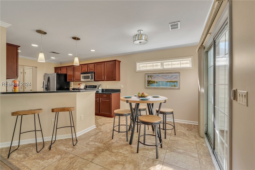 128 Crossings Boulevard