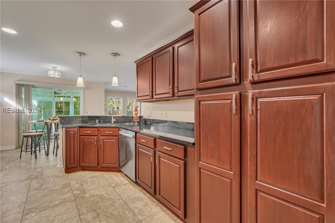 128 Crossings Boulevard