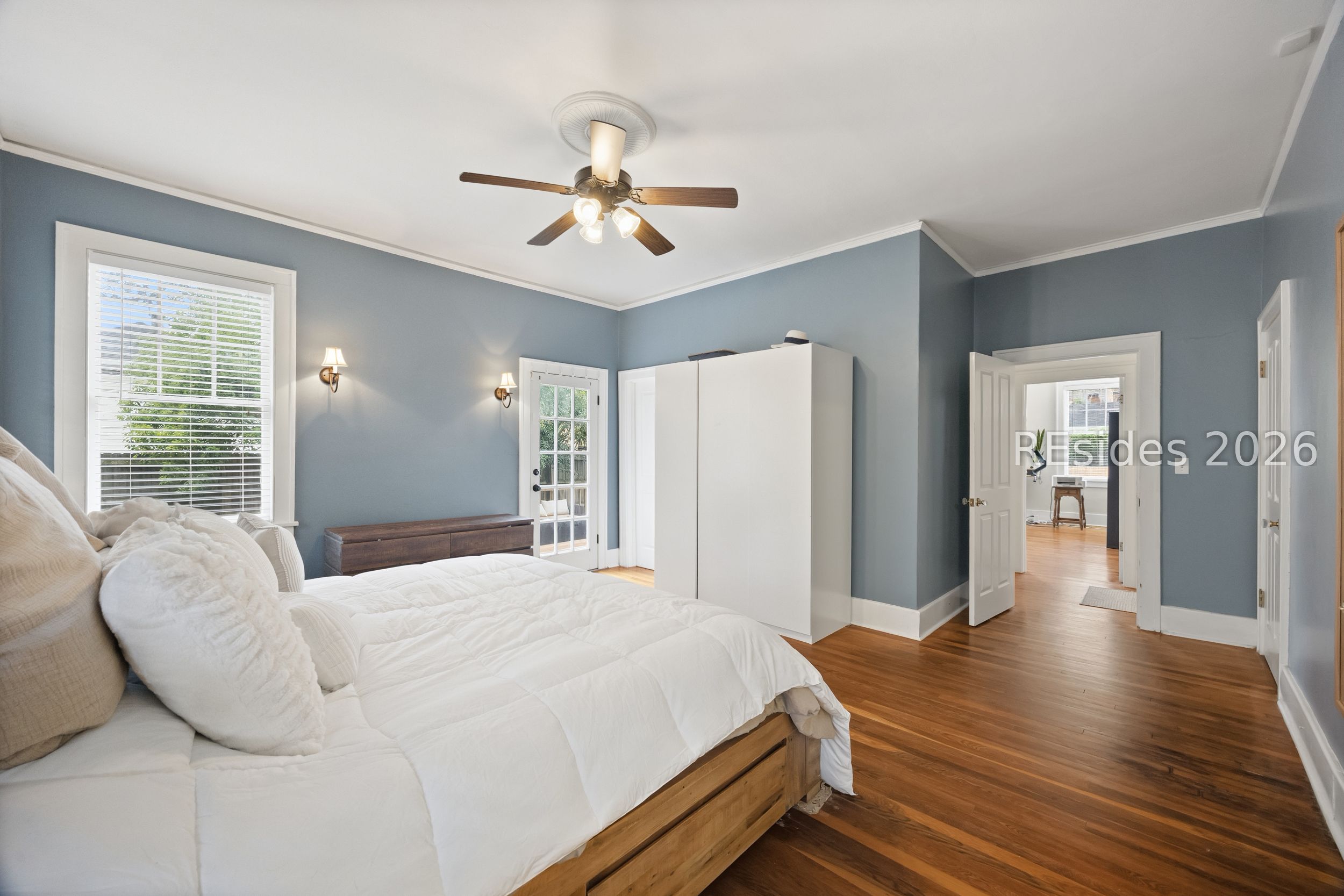 535 E 44th Street