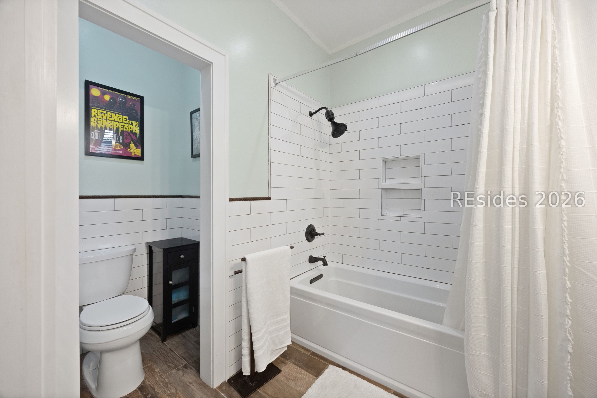 535 E 44th Street