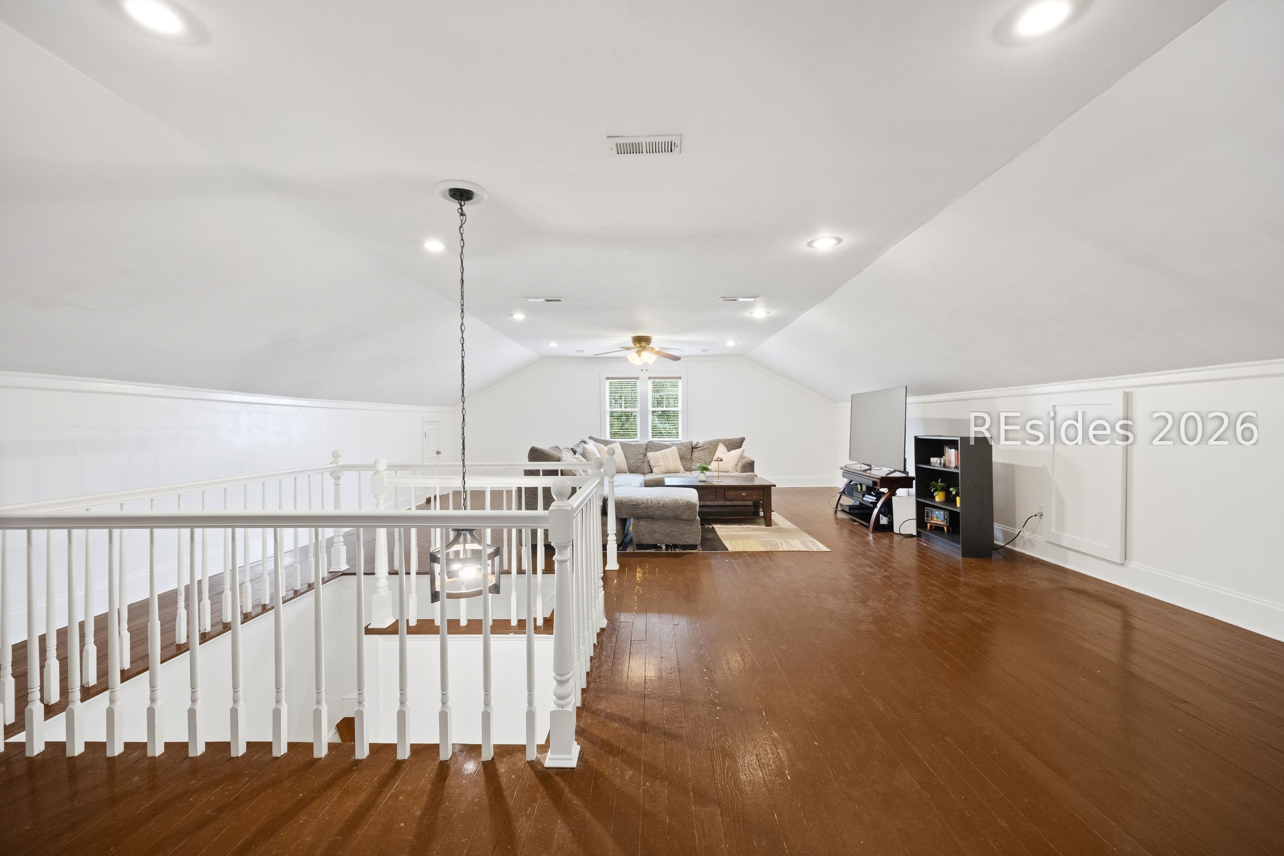 535 E 44th Street