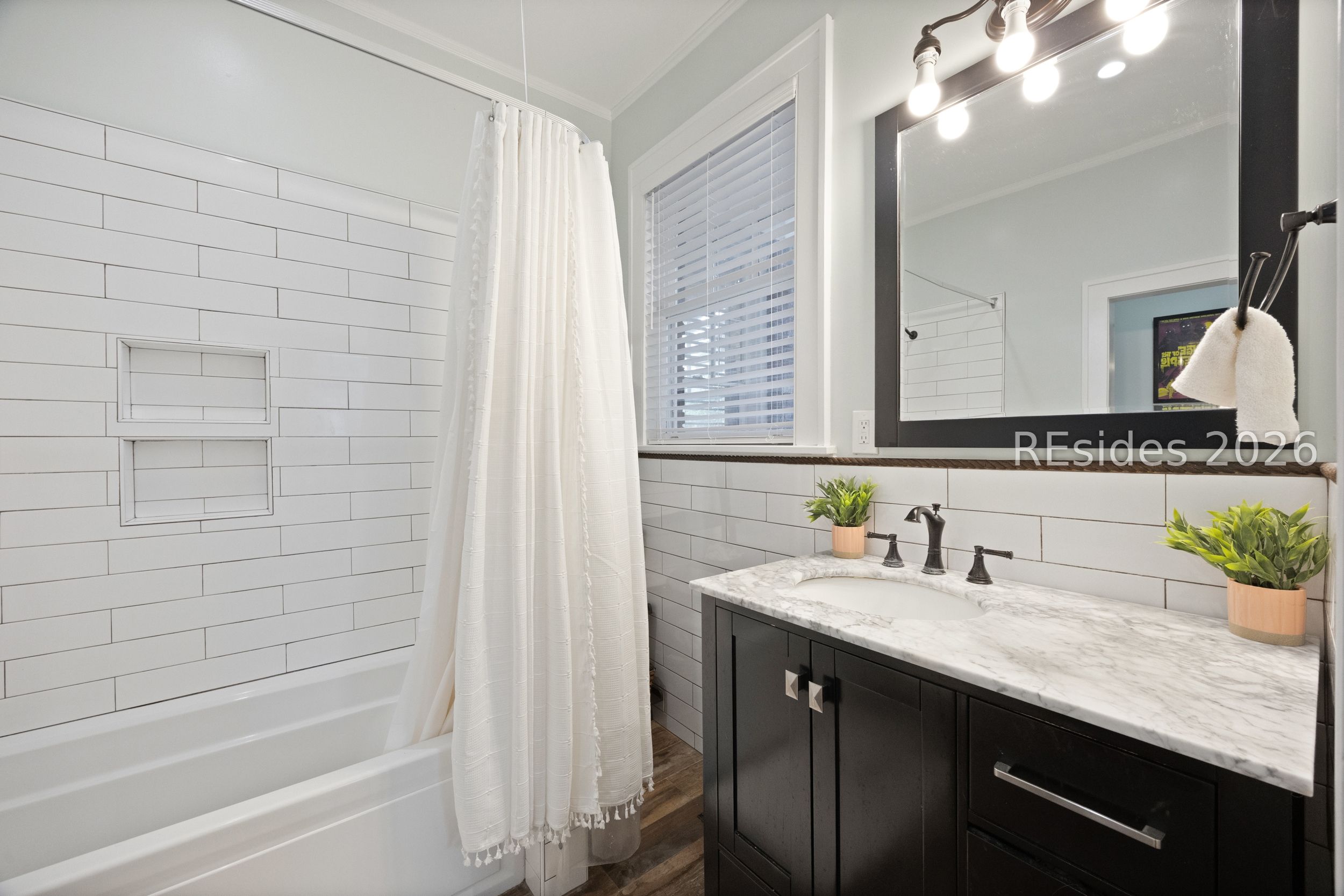 535 E 44th Street