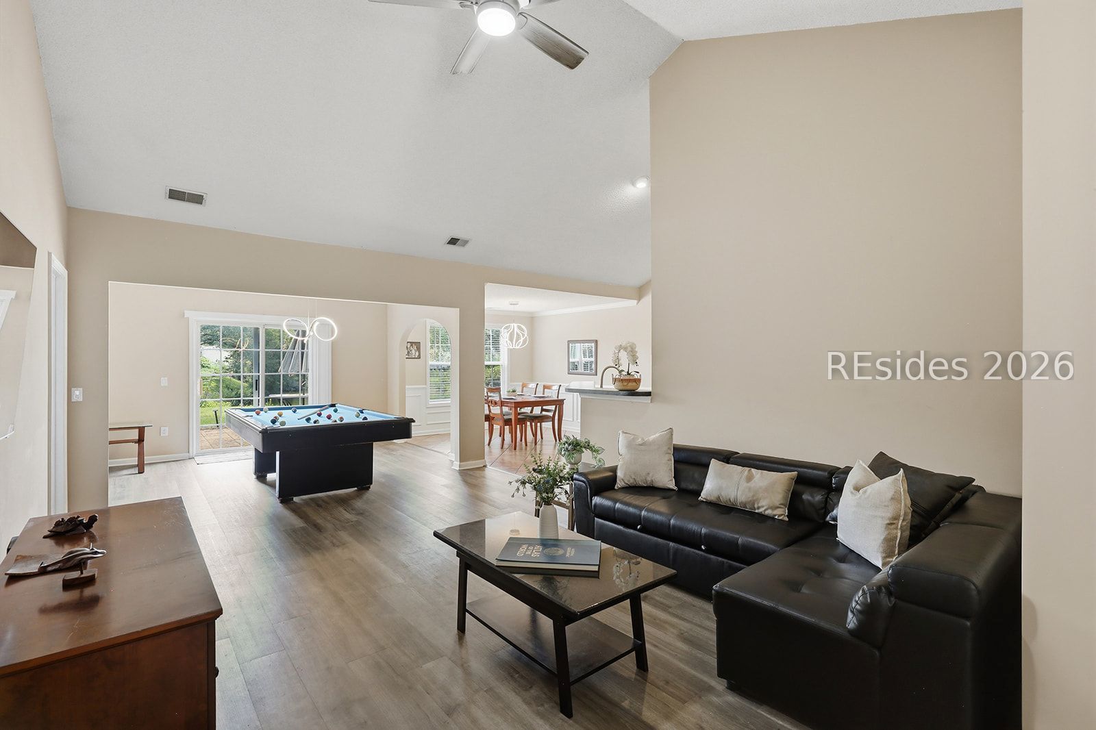 1 Lake Linden Court