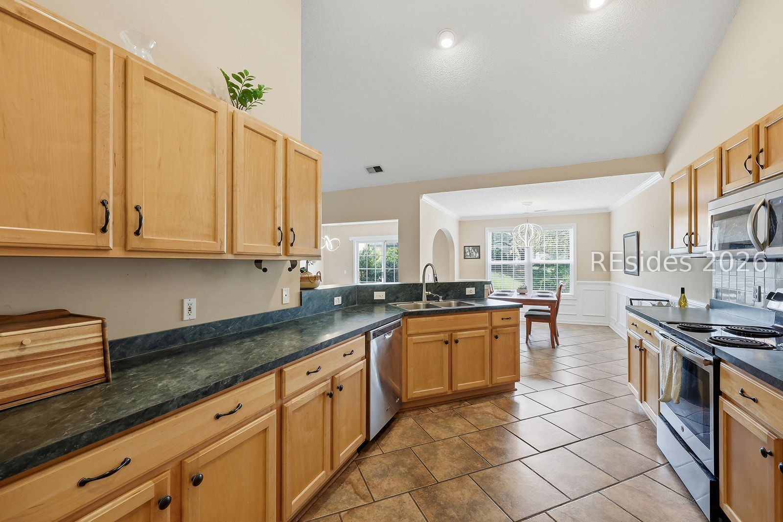 1 Lake Linden Court