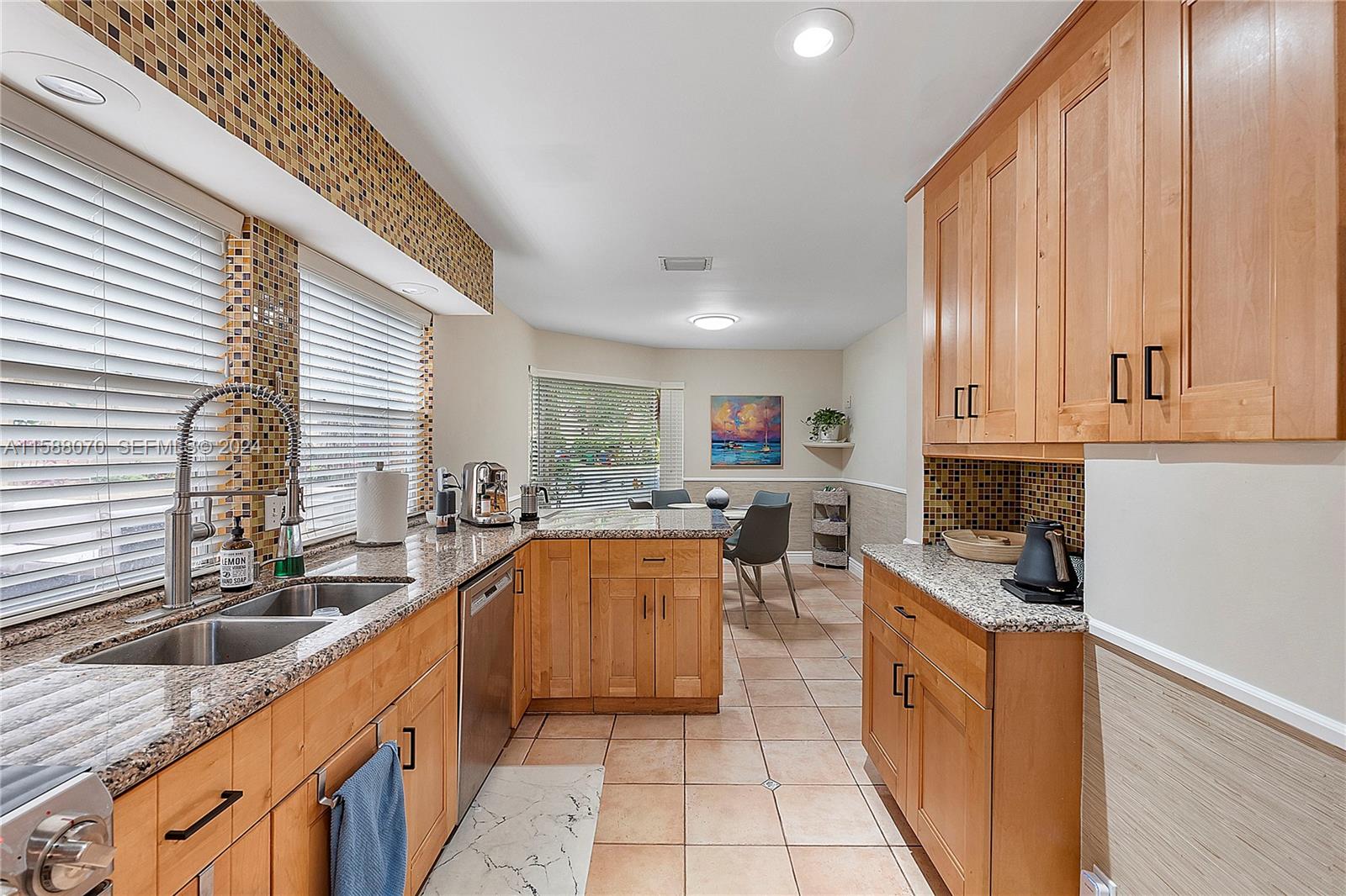 11375 Lakeview Drive 68U