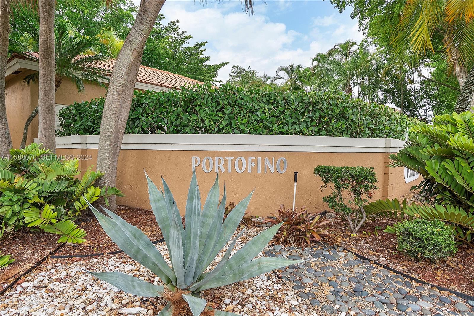 11375 Lakeview Drive 68U