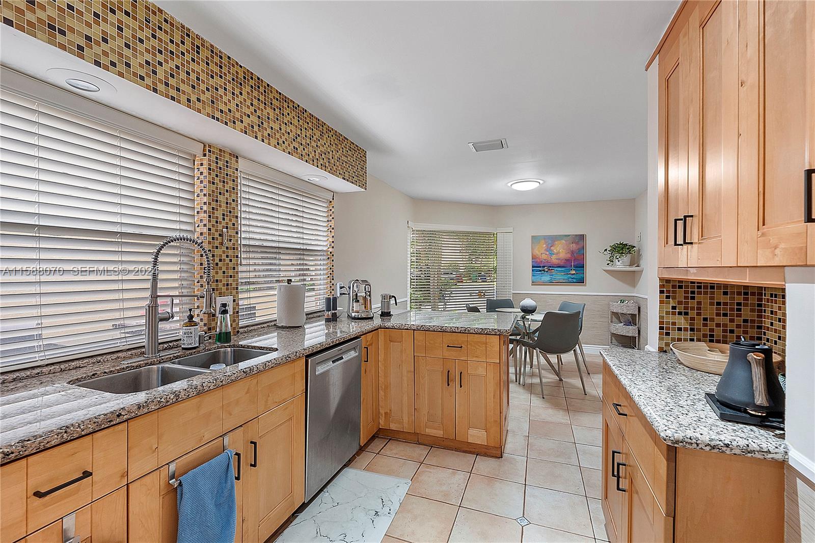 11375 Lakeview Drive 68U