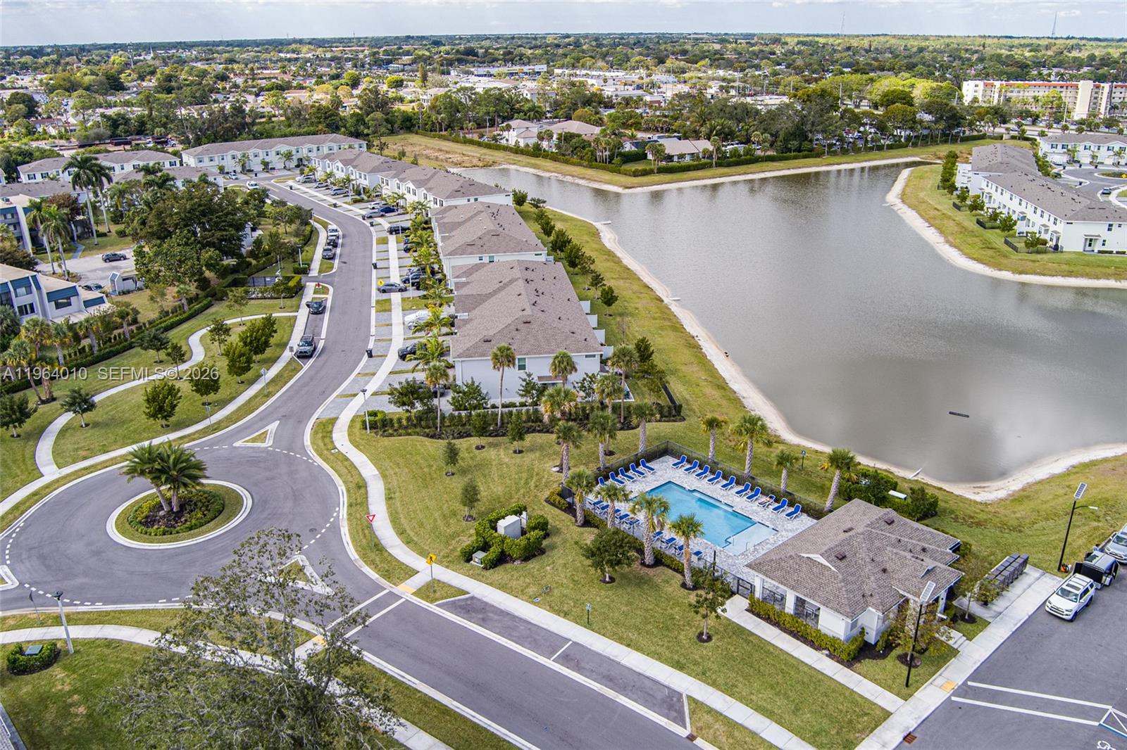 4303 Hammock Grove Drive