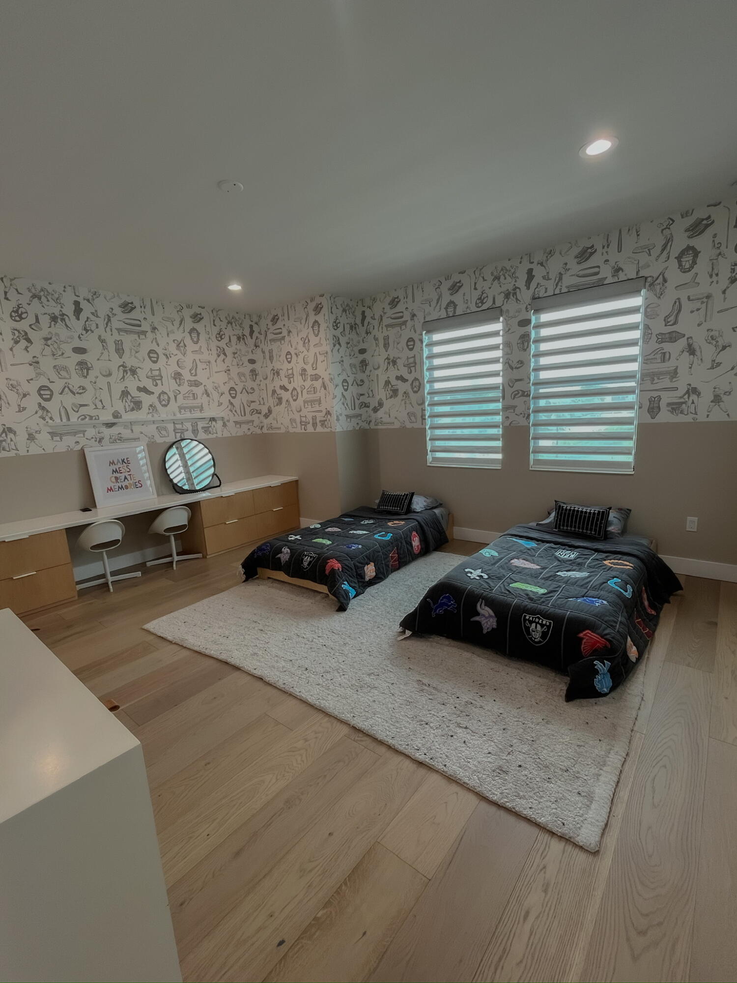 8227 Oceanus Drive