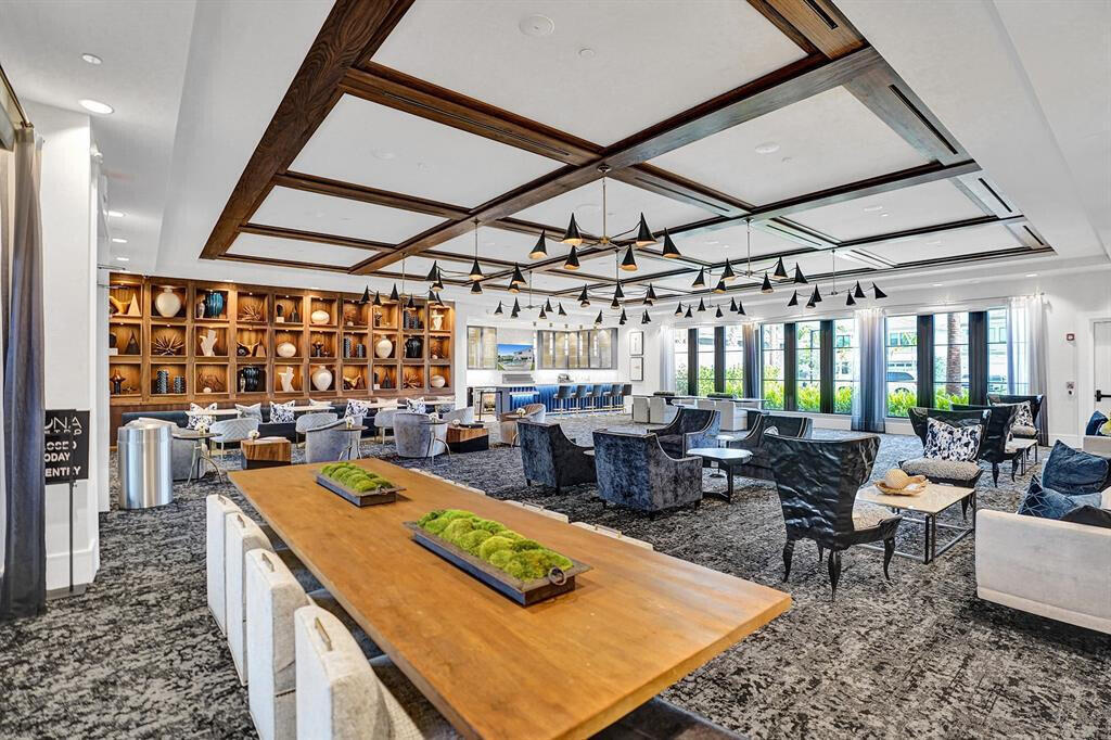 8227 Oceanus Drive