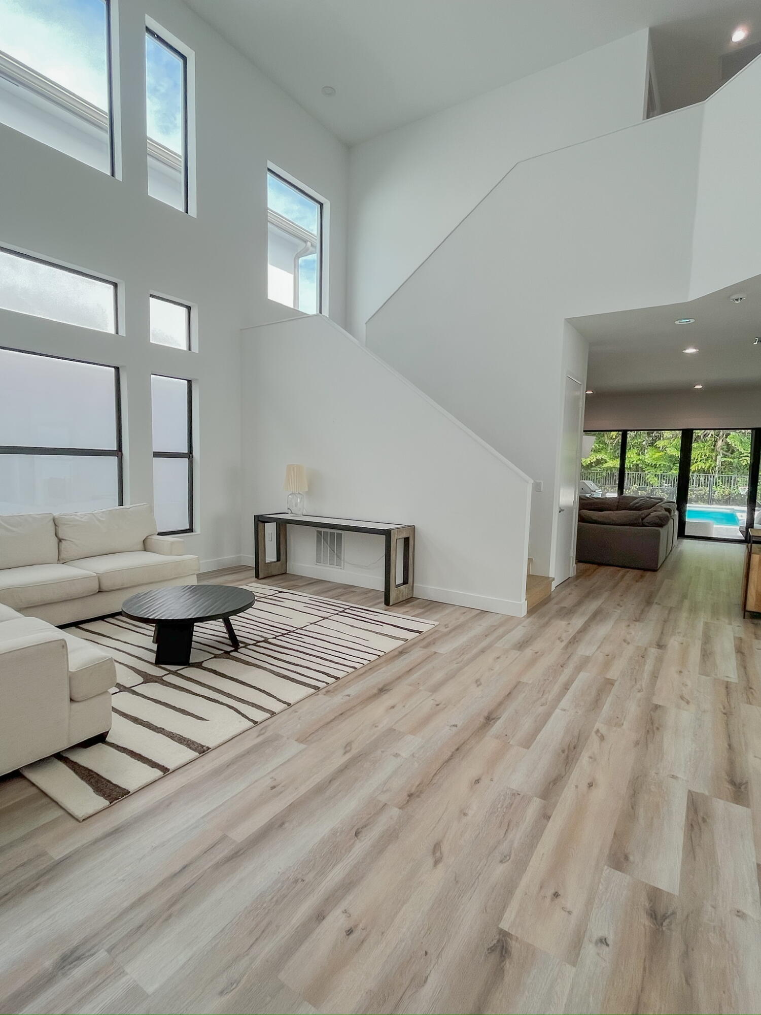 8227 Oceanus Drive