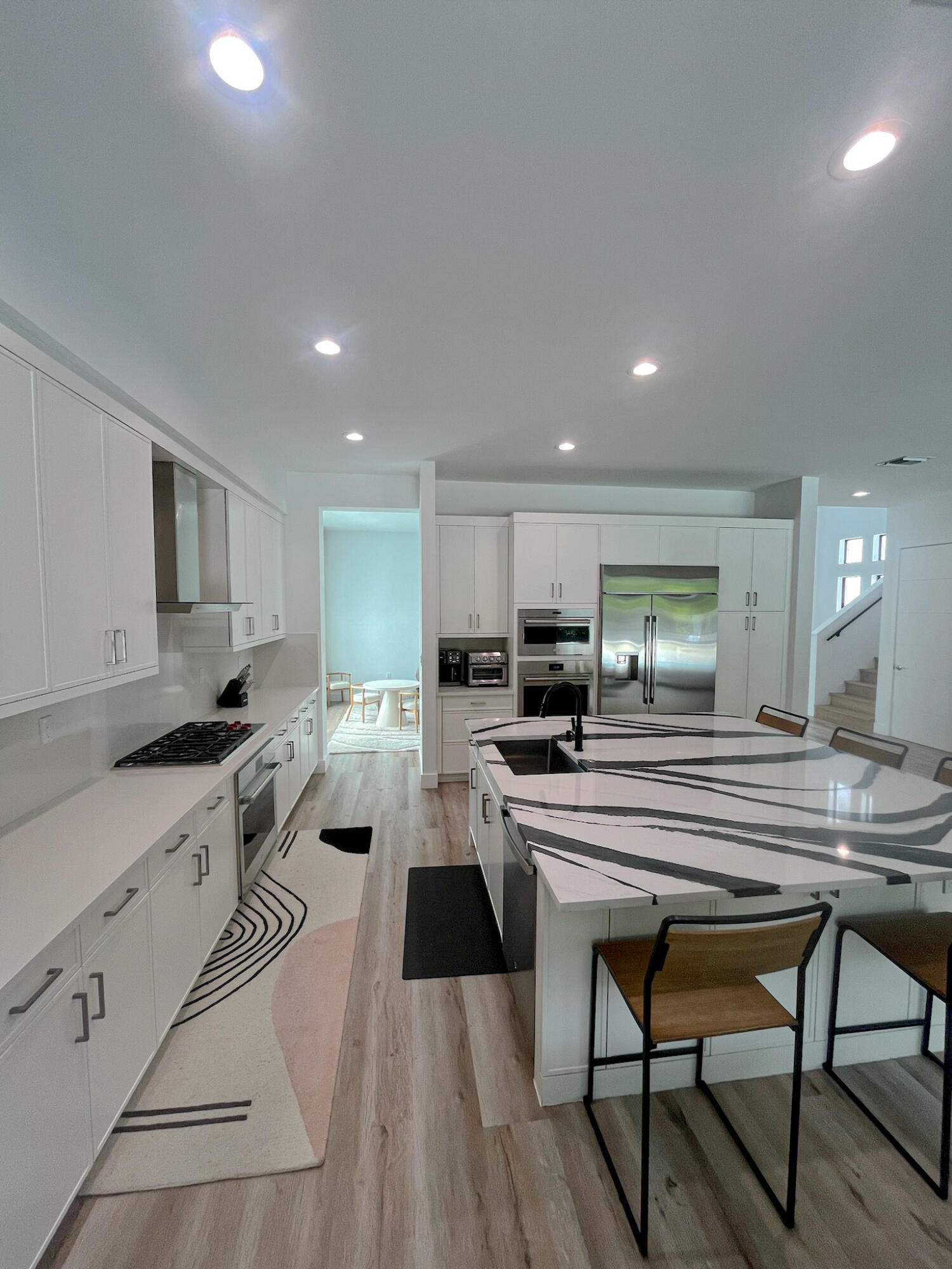 8227 Oceanus Drive