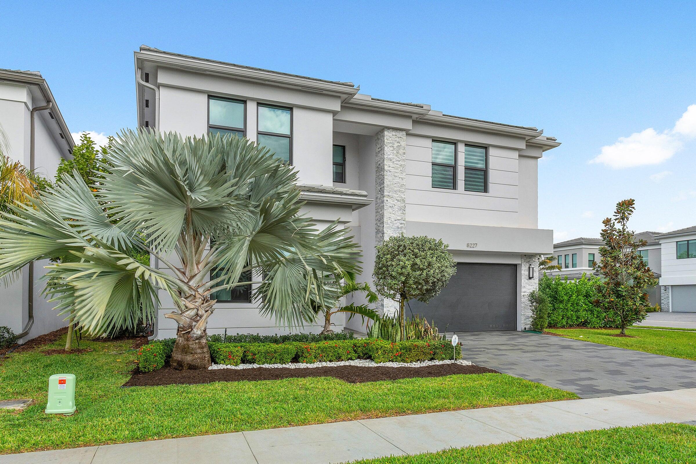 8227 Oceanus Drive