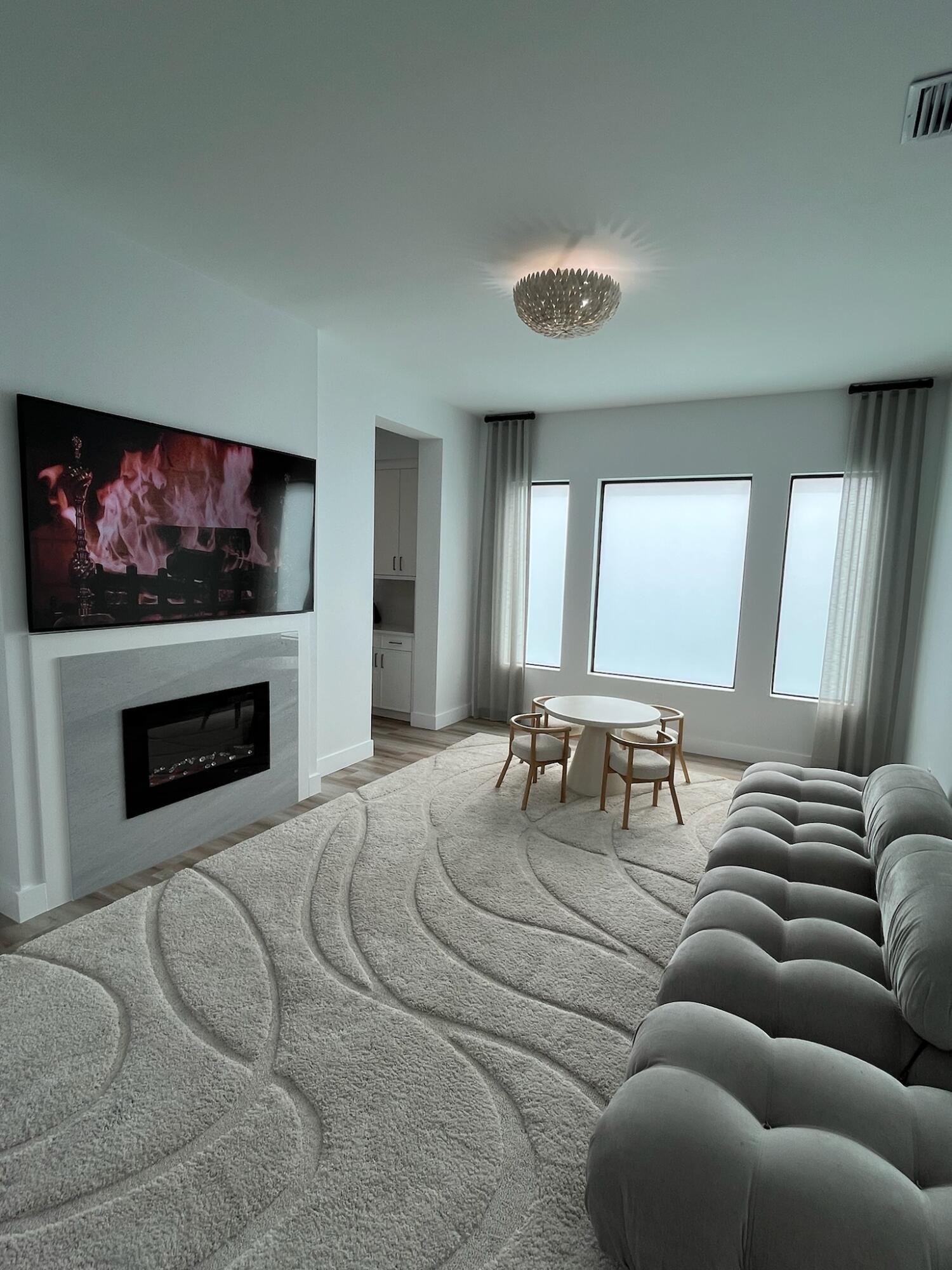 8227 Oceanus Drive