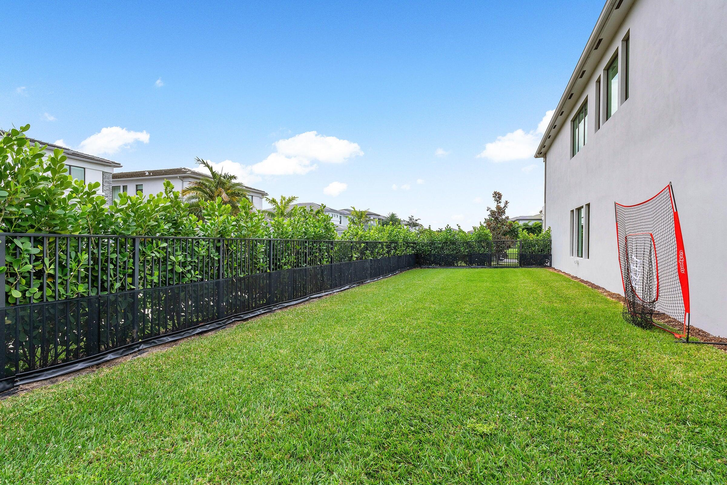 8227 Oceanus Drive