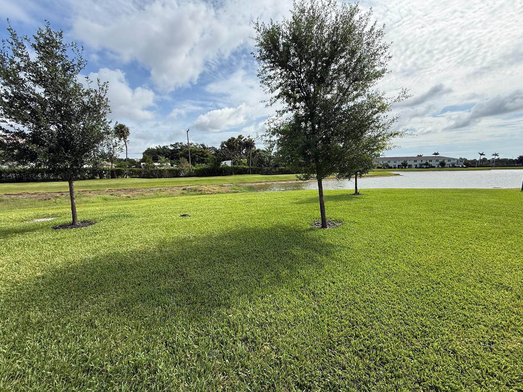 4303 HAMMOCK GROVE Drive