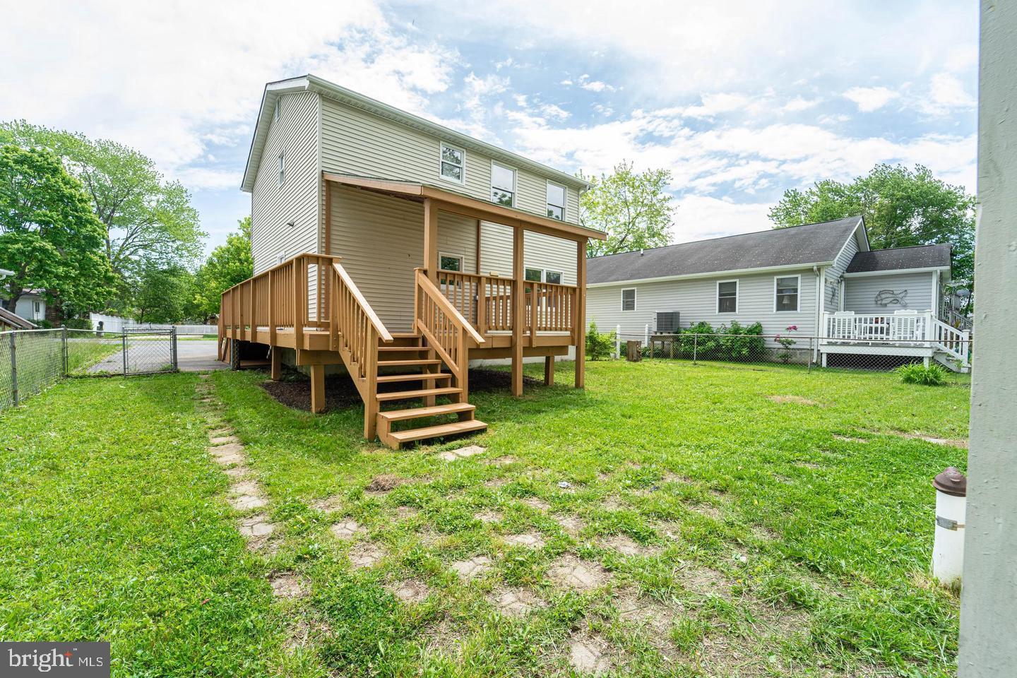 5704 BROADWATER PARKWAY