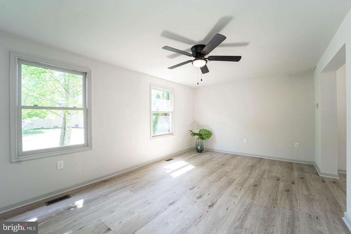 5704 BROADWATER PARKWAY