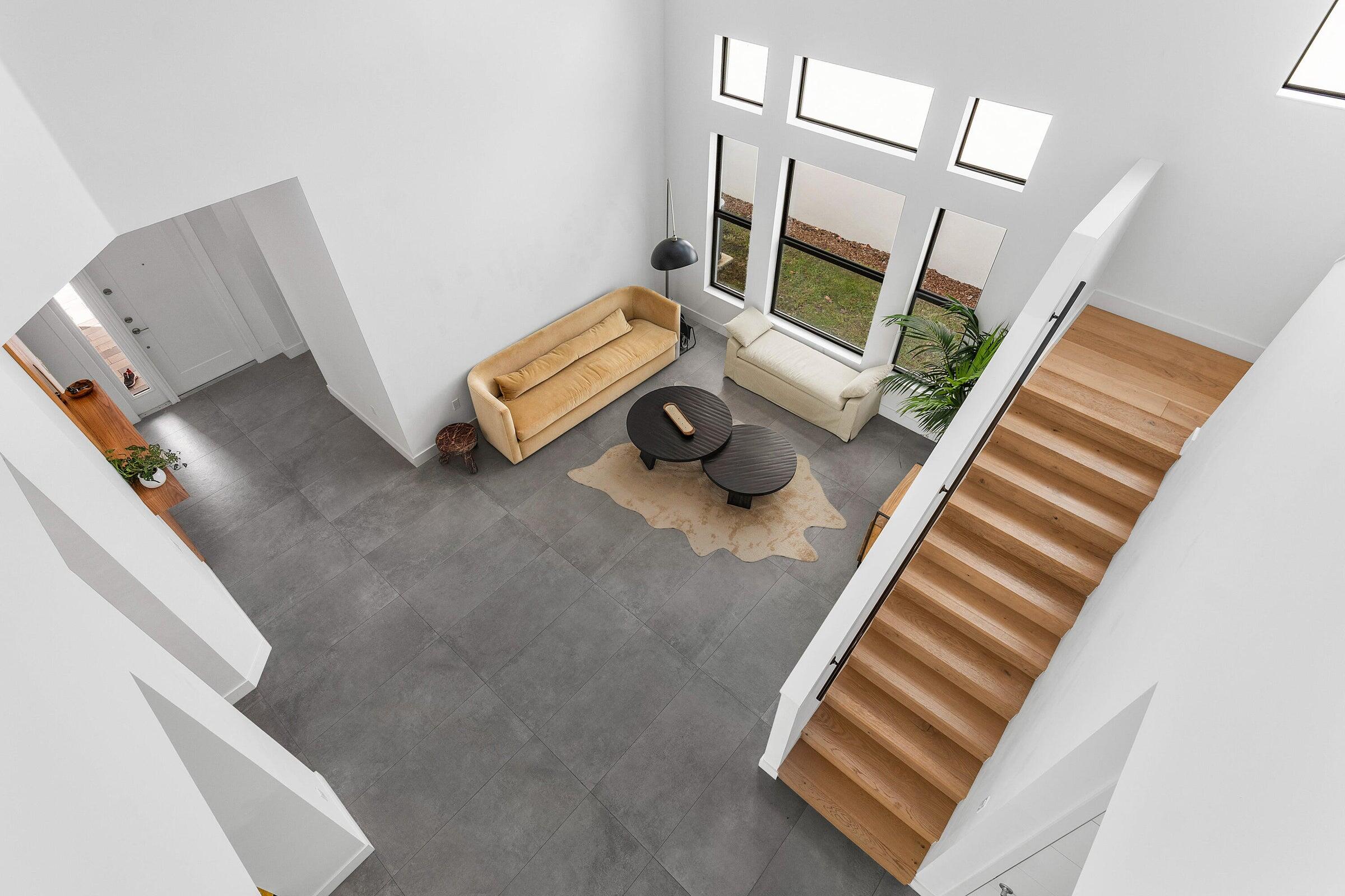 8227 Oceanus Drive