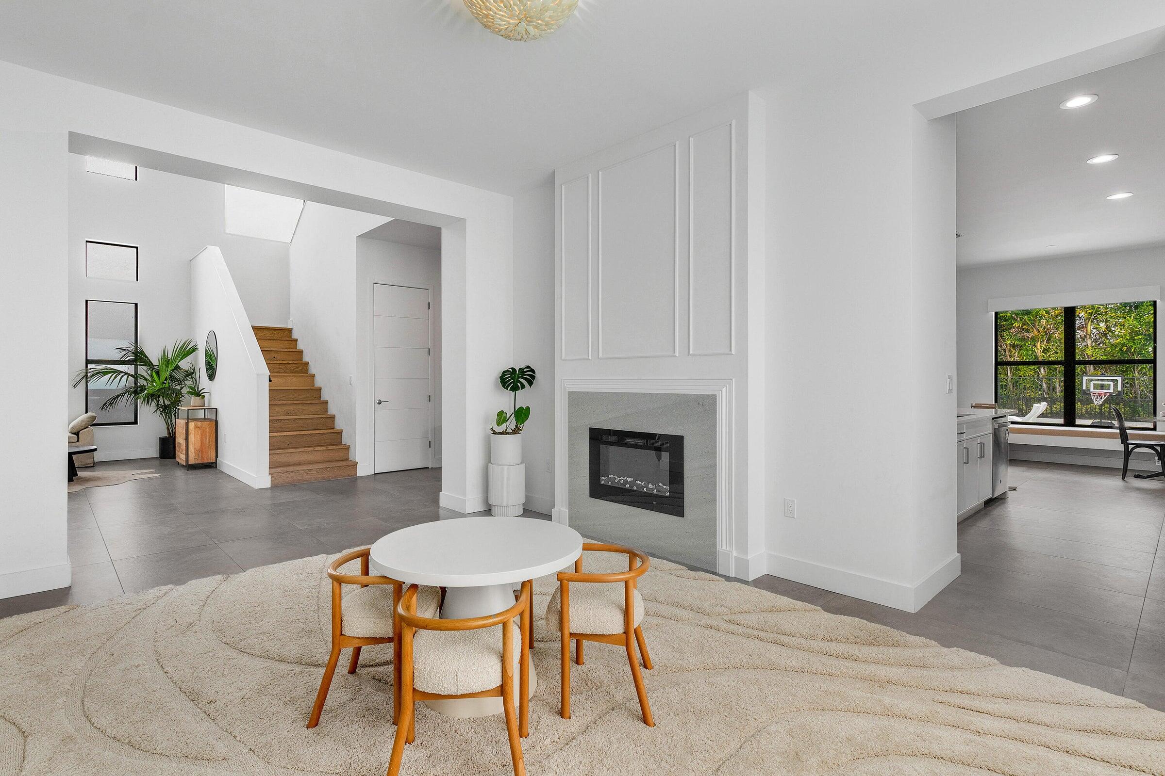 8227 Oceanus Drive
