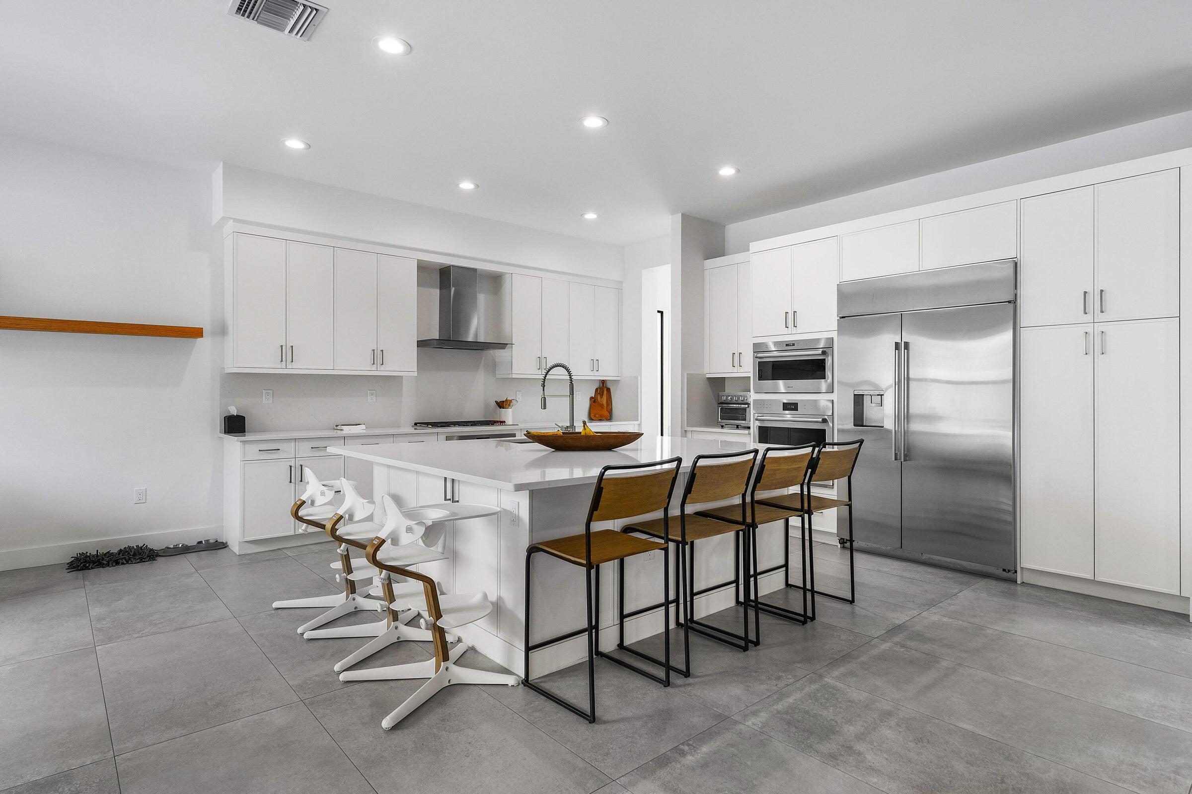 8227 Oceanus Drive