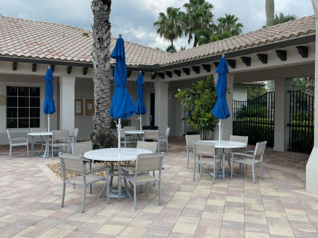 9544 Barletta Winds Pt Point