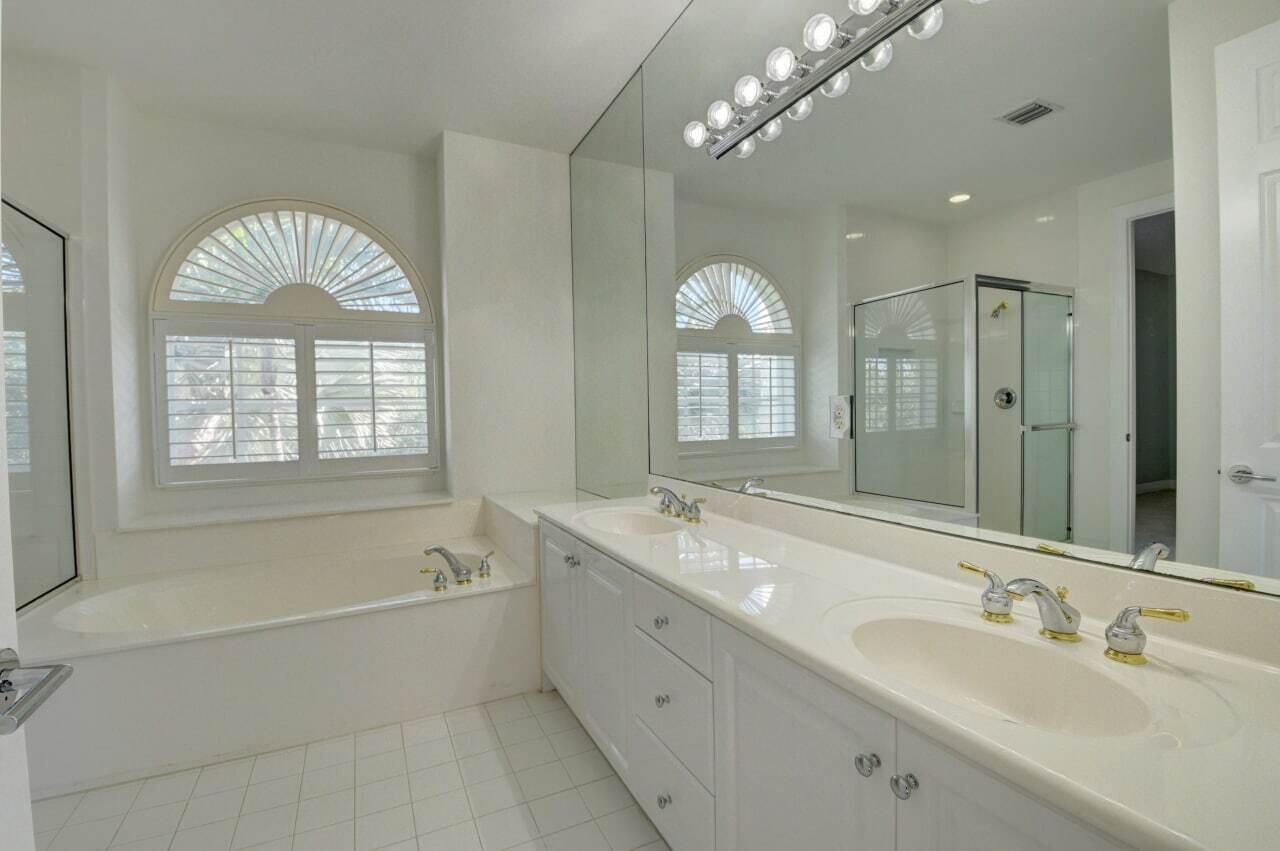 9544 Barletta Winds Pt Point