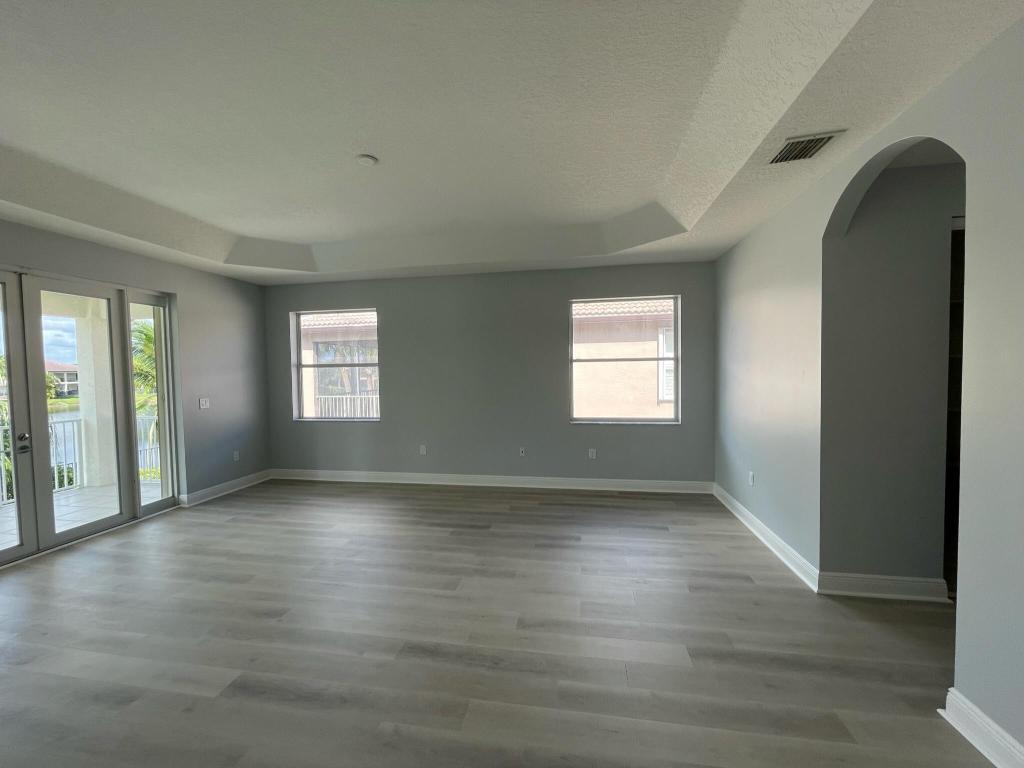 9544 Barletta Winds Pt Point