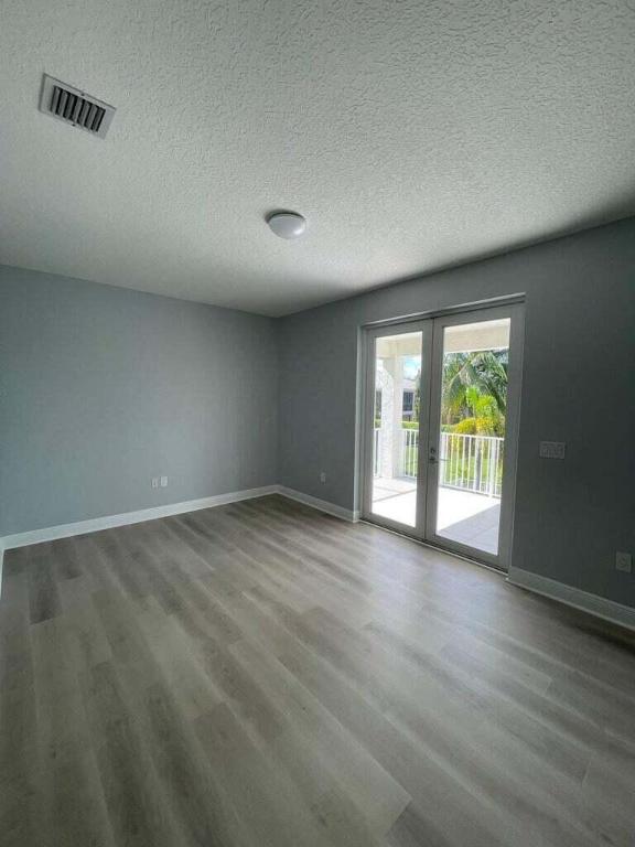 9544 Barletta Winds Pt Point