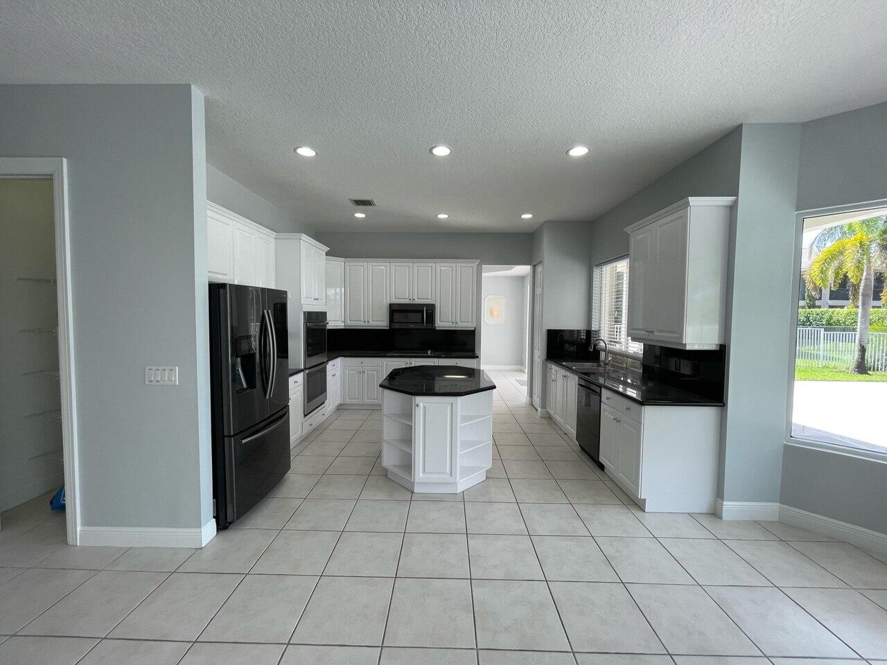 9544 Barletta Winds Pt Point