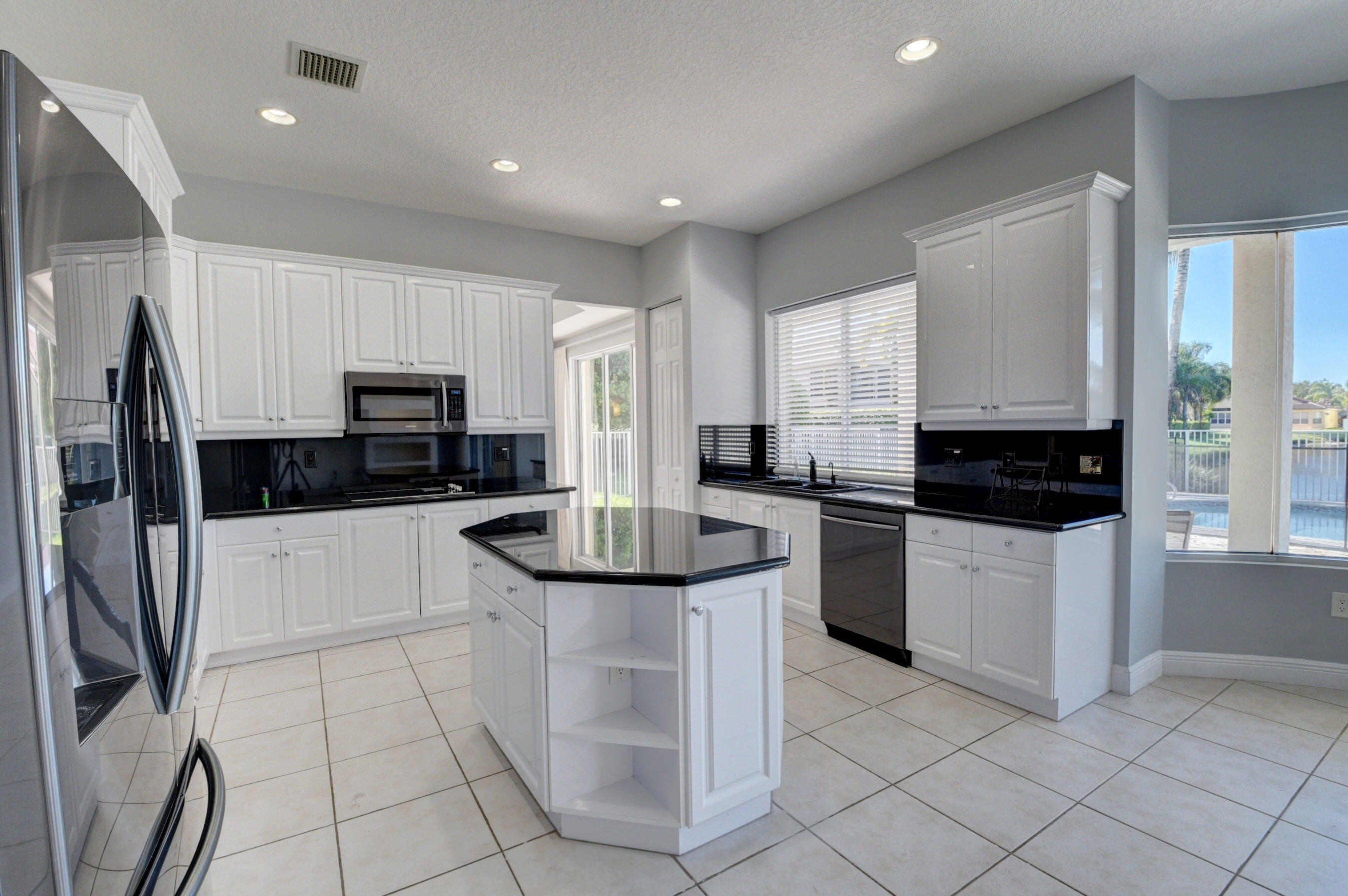 9544 Barletta Winds Pt Point