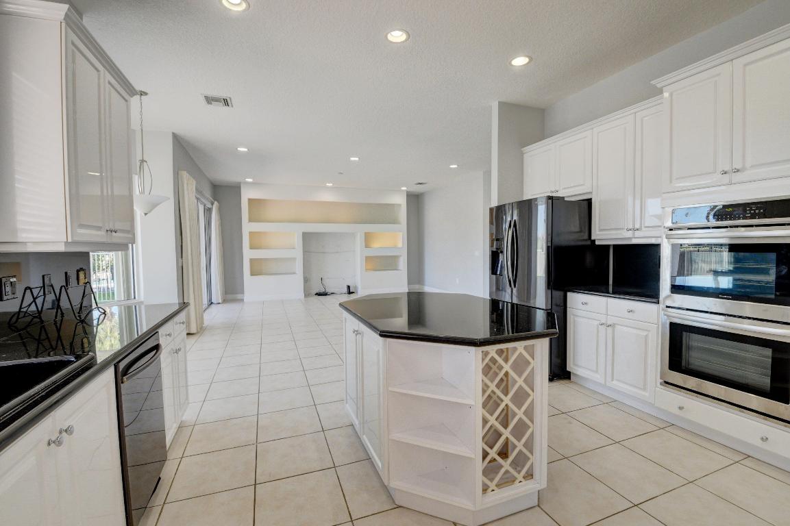 9544 Barletta Winds Pt Point