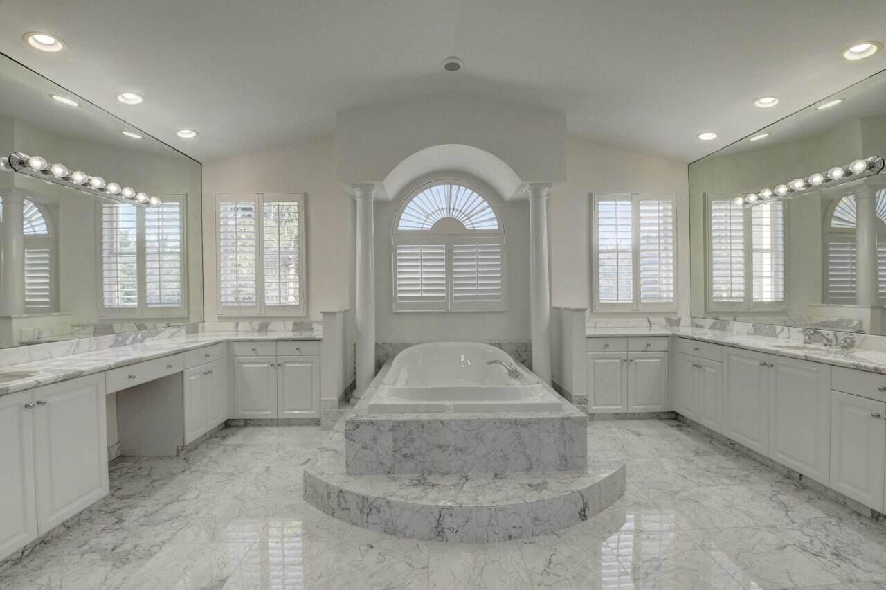 9544 Barletta Winds Pt Point